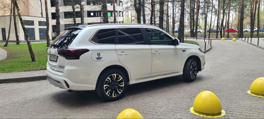 Mitsubishi Outlander PHEV 2018р.