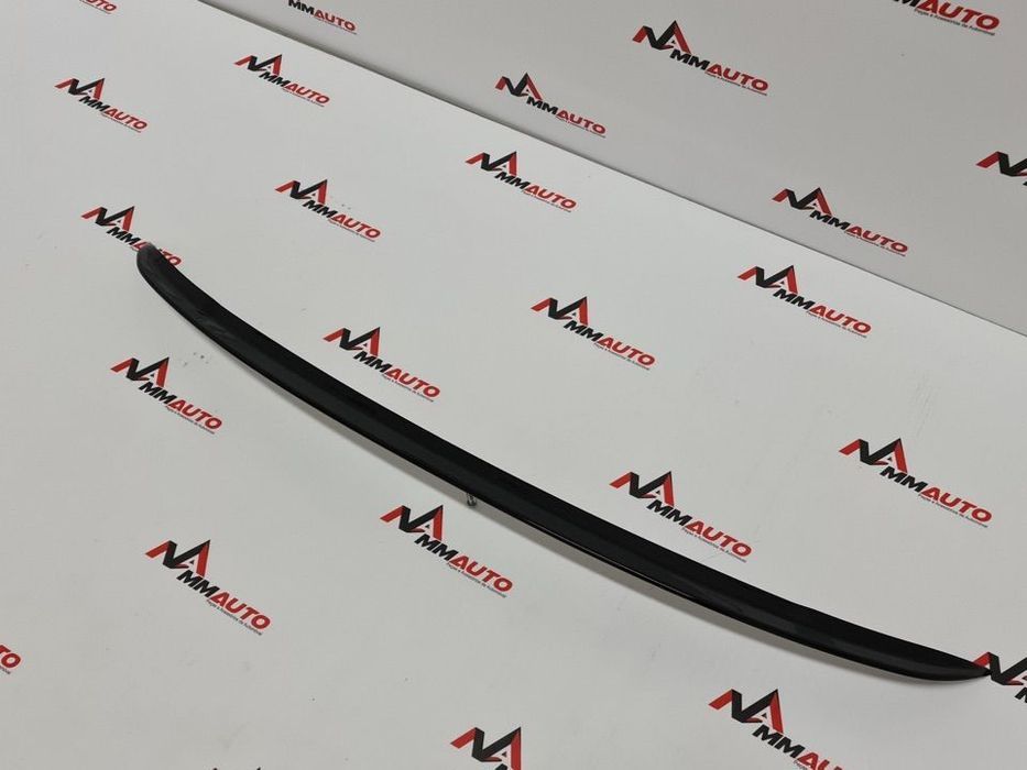 Aileron Mala Mercedes C W205 Carrinha