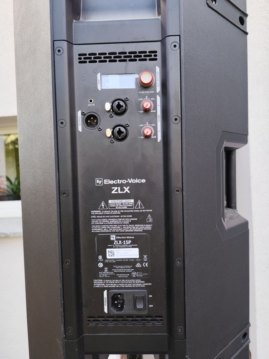 2 Kolumny Aktywne EV Zlx15  Sp oraz Subwoofer Ekx 18 Sp