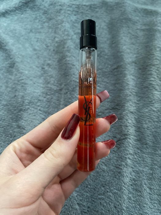 Yves Saint Laurent – Black Opium Eau de Parfum, 10 ml