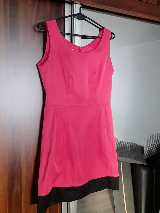 Elegancka Sukienka Rozmiar 38 M