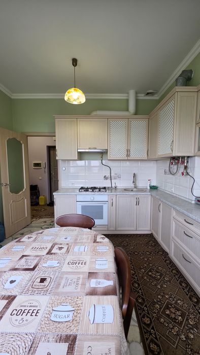 Однокімнатна новобудова на Полєтаєва