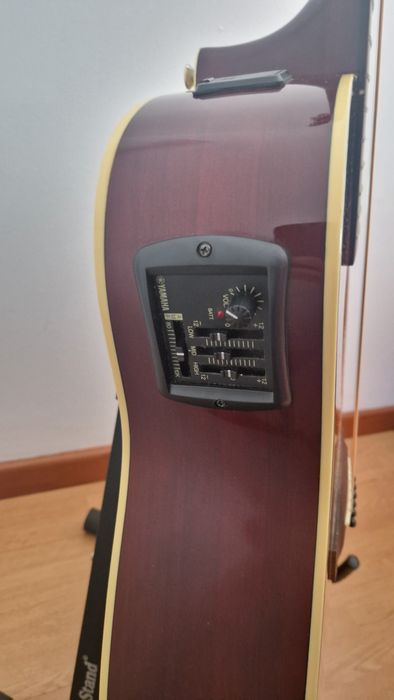 Guitarra Eletroacústica Yamaha FX370C TBS + Estojo Ritter + Acessórios