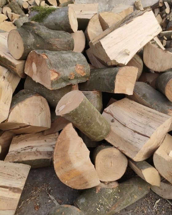 Drewno opałowe kominkowe suche