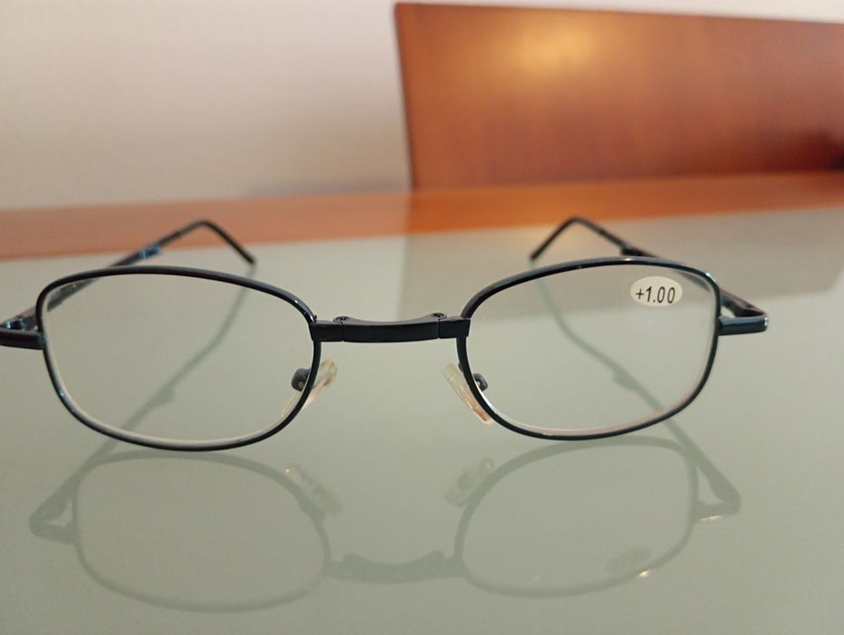 oculos de leitura  lentes grau +1 			NOVOS