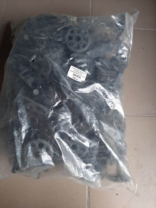 Дюбель зонтик 10-160 в пачці 100 штук