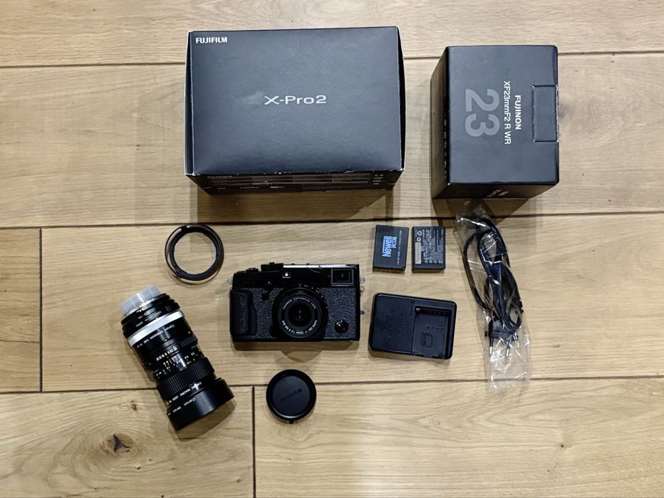 Fuji x-pro2 + fujinon 23 mm 2.0 + canon FD 50 mm +++