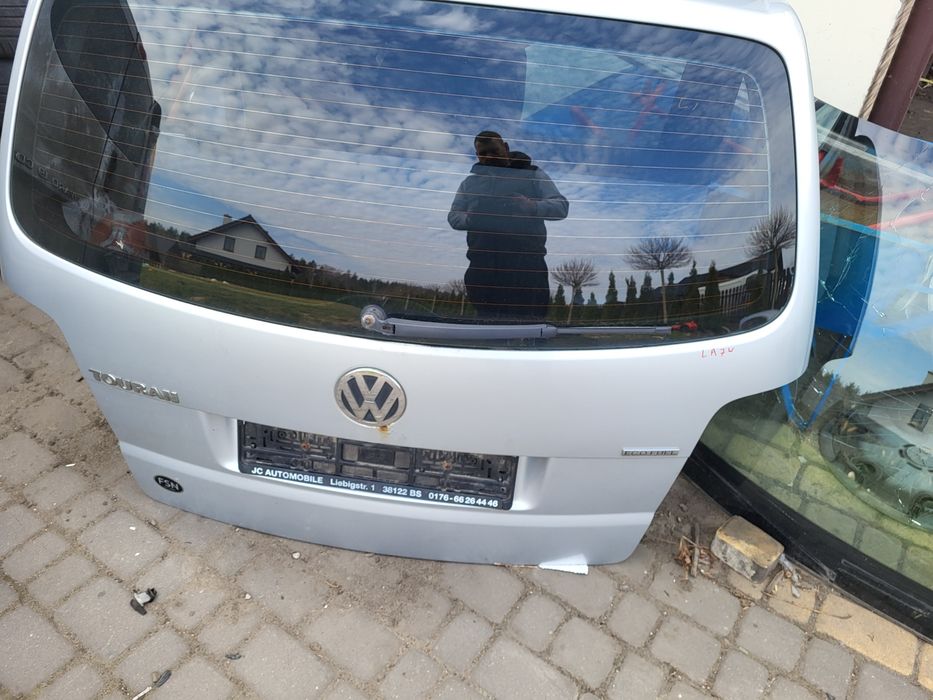 Tylna klapa bagażnika vw touran lift 08r lakier la7w kompletna
