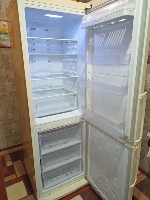 Холодильник Samsung RL 38ECVB1