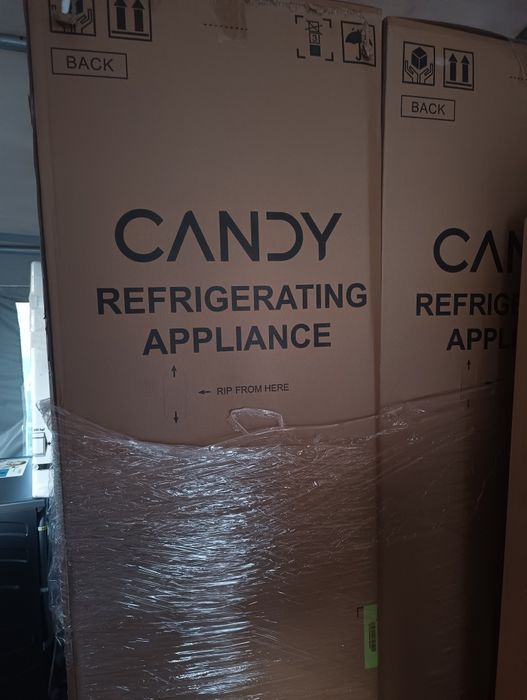 Nowa srebrna lodówka candy CNCQ2T620EX