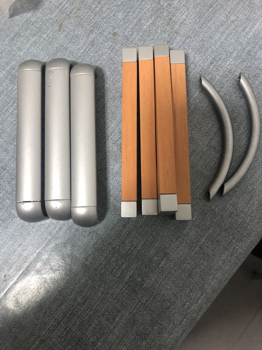 Varios puxadores portas novas