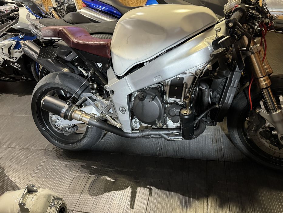 Ninja ZX-7R Cafe Racer