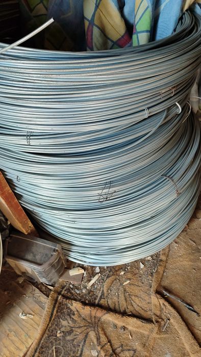 Проволока оцинкованная от 5 кг 50 гривен.