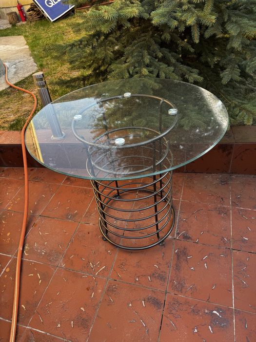 Стіл кухонний або на терасу