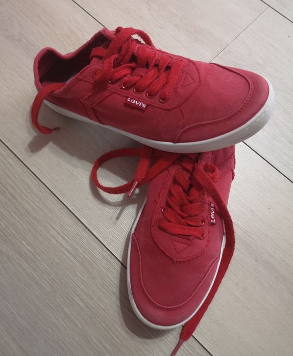 Trampki Levi's rozm 37