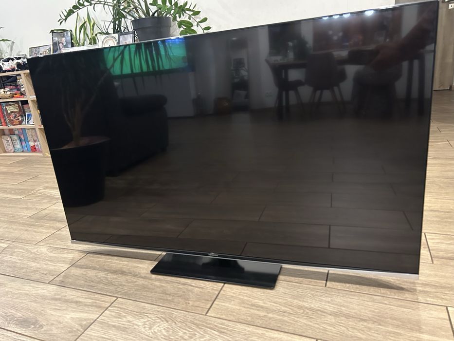 Telewizor Hitachi uszkodzony