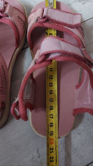 Босоніжки для дівчинки 29 р. 19,5 см.