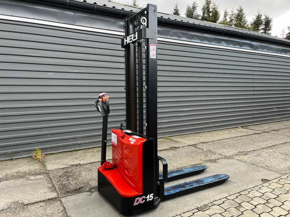 Штабелер електричний CDD15J-3500, в/п 1,5т, 3,5 м електроштабелер