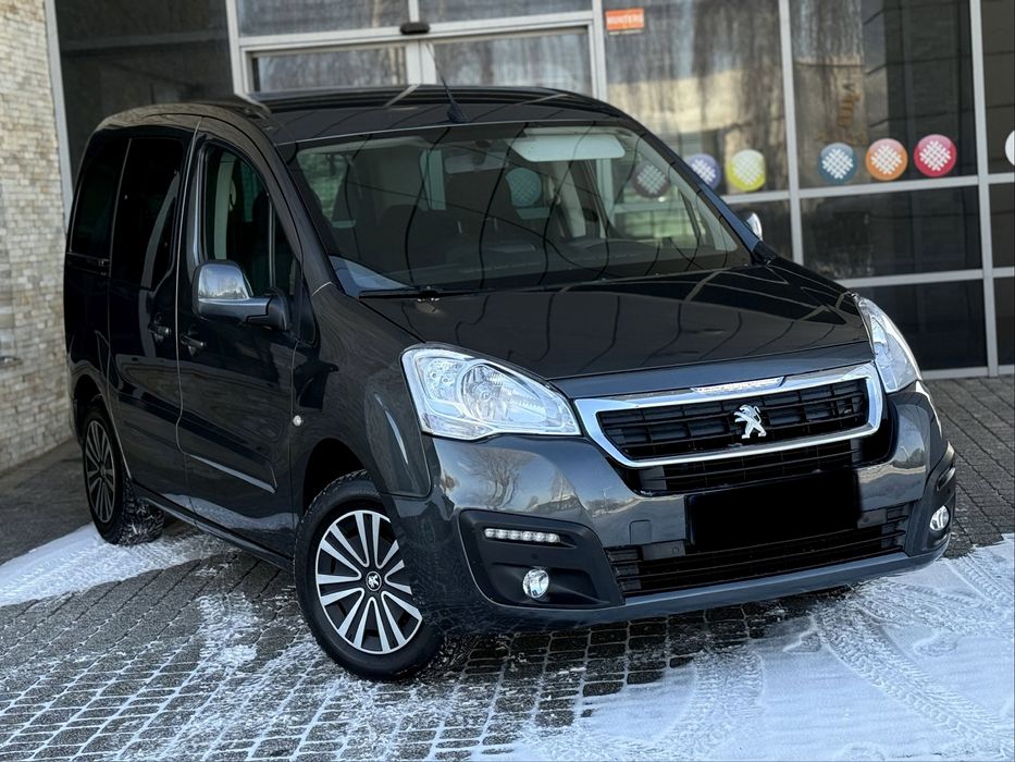 Peugeot Partner 1.2 Benzynka 110Km *2017R*2xDrzwi*Navi*Kamera*Zadbany