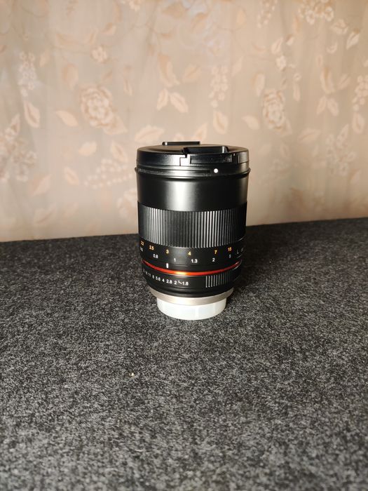 Samyang 85mm f/1.8 Fuji