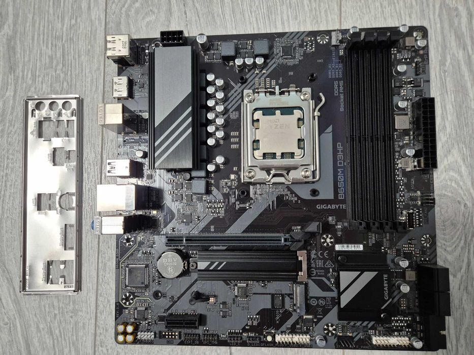 свіжий AM5 сет Ryzen 5 7600X 5.3GHz + плата Gigabyte B650. Trade-IN