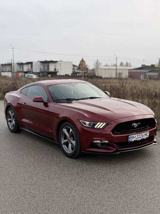 Продам Ford Mustang 2.3 Premium 2016