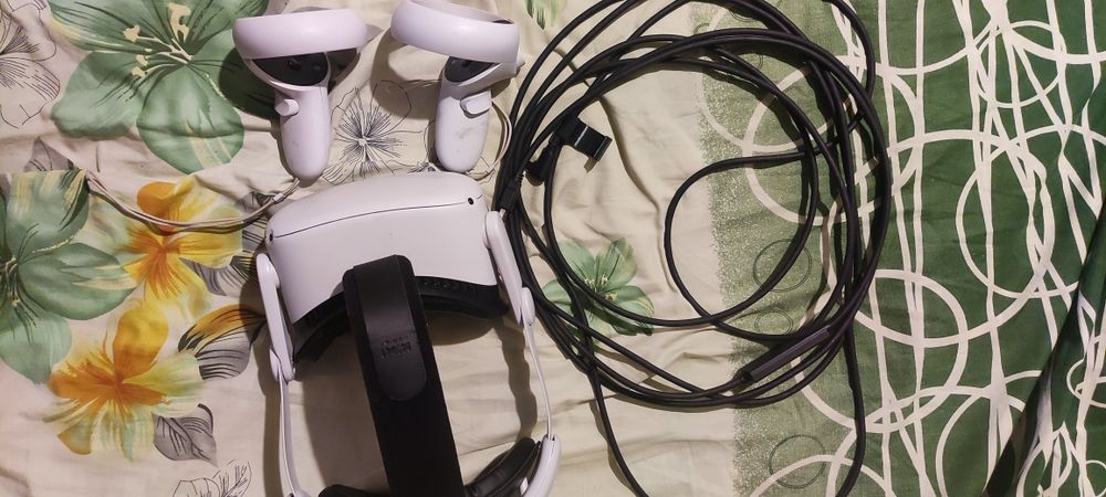 Oculus Quest 2 128 + kiwi design + кабель 5 м