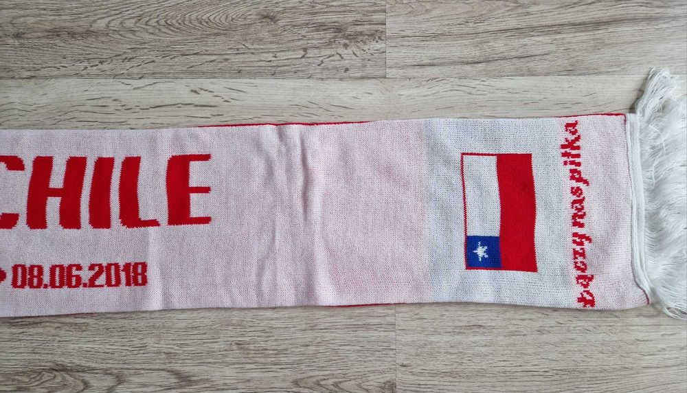 Nowy kolekcjonerski szalik kibica reprezentacji Polski