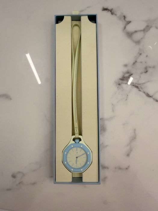 Культовий годинник Swatch AP