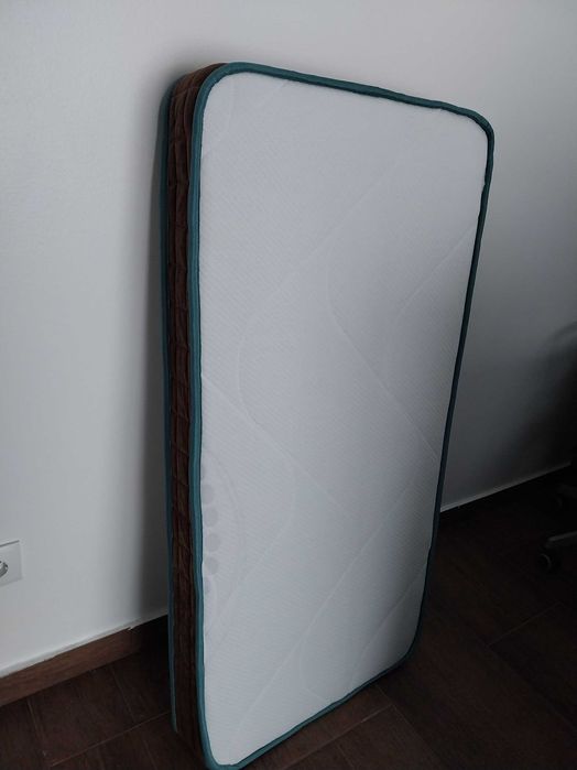 Colchão para cama de grades