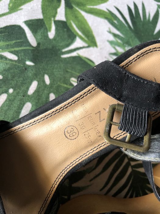 Sandália “usa-se com tudo”