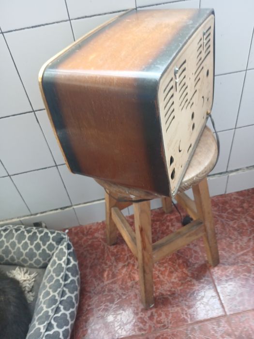 Vendo rádio antigo