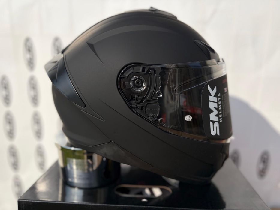 Kask motocyklowy SMK Typhoon rozmiar L, Czarny Matt, Blenda!