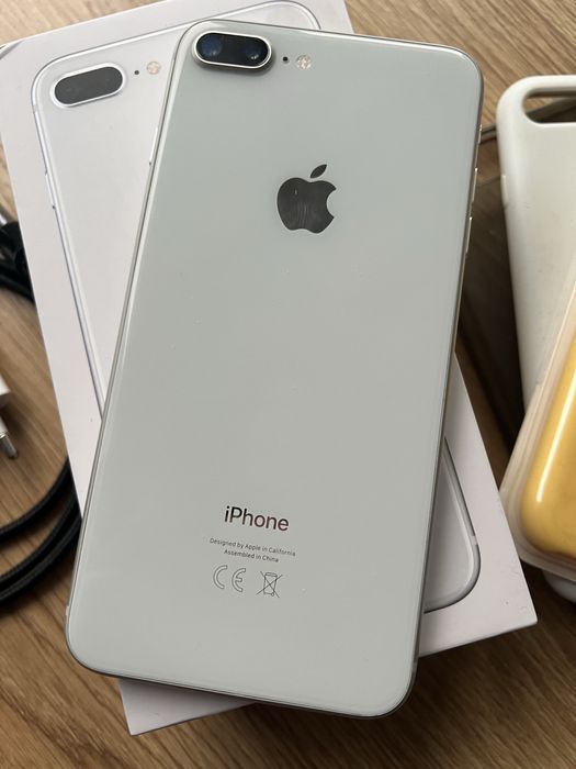 iPhone 8 Plus 64 GB bateria 100%