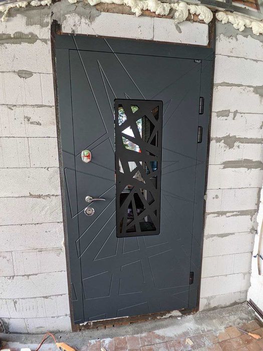 ЗСУ знижка на двері!Вхідні двері з установкою,входные двери