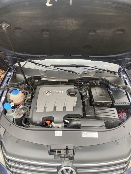 Volkswagen Passat B7 2012 1.6 турбодизель