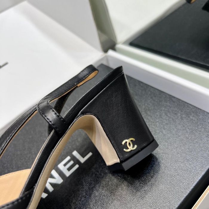 Czółenka Chanel Slingback black