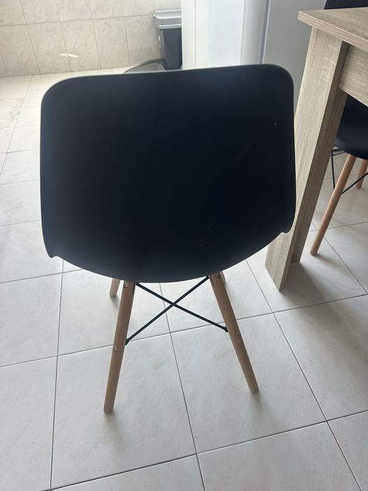 Mesa + 4 cadeiras
