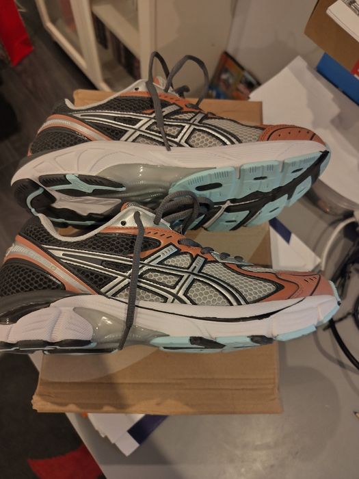 Tênis ASICS GT-2160 nunca usados tamanho 40.5
