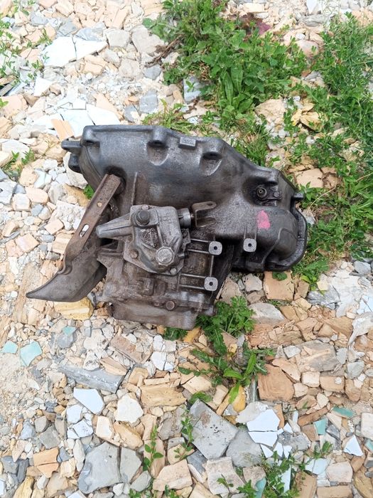 Коробка передач Опель кадет е 4х ступенчатая