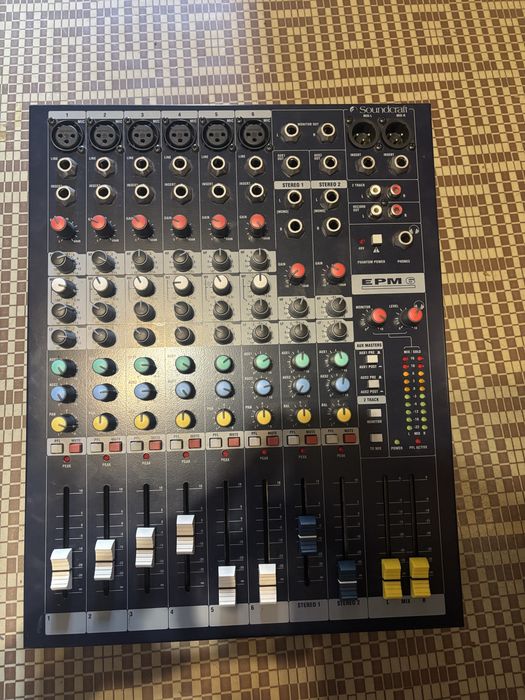 Микшер soundcraft epm6