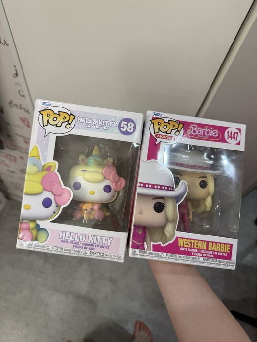 Funko pop barbie и hello kitty