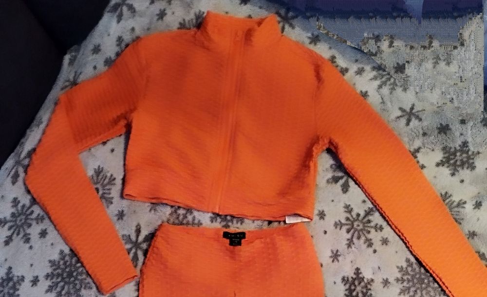 Zestaw, leginsy -s bluza krótka M