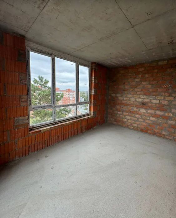 Продаж 2к квартири 65.41 кв. м на просп. Бандери Степана