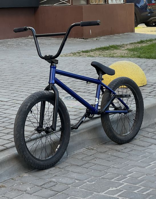 Трюковий велосипед  BMX Kink Launch 20