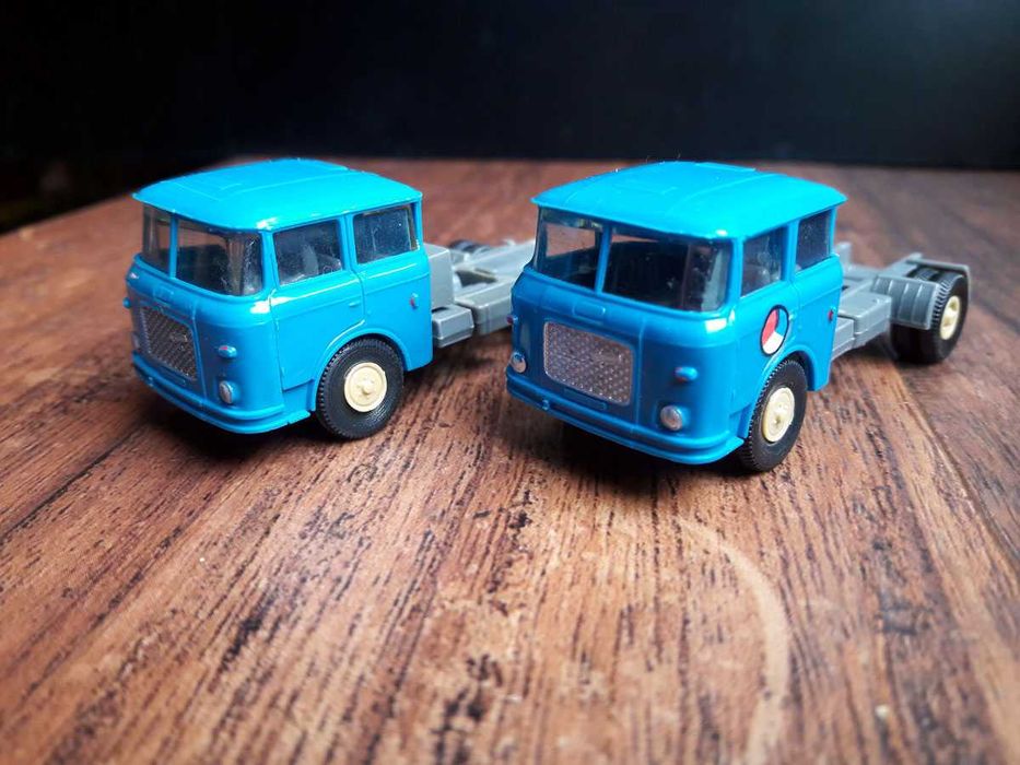 Модель грузового автомобиля - тягач SKODA 706 RT, масштаба 1/87,H0