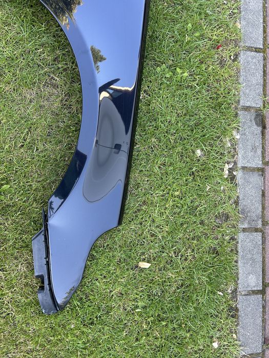 Blotnik prawy BMW e60 LCI Carbonschwarzz