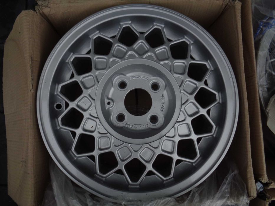 *RARYTAS* FONDMETAL 14 cali 4x98 Fiat Uno Turbo Alfa Romeo Lancia NOWE