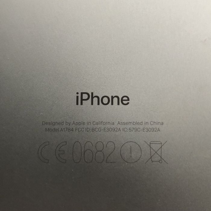 Iphone 7 plus 128 gb Silver НА ЗАПЧАСТИ , не включается , донор