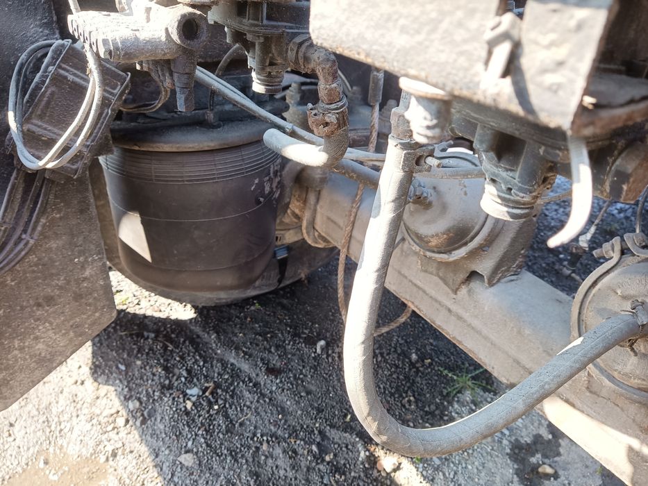 Przyczepa dwustronny wywrot